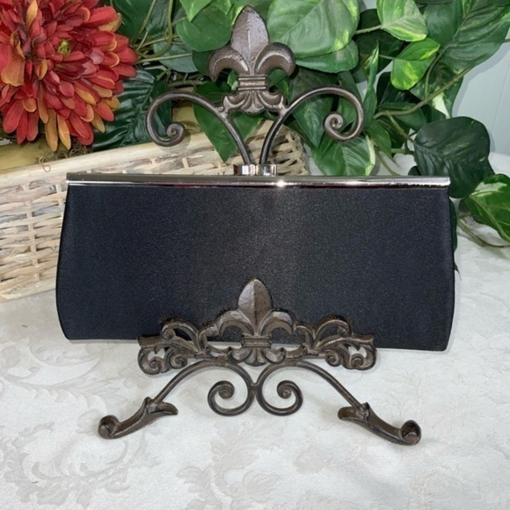Moni Couture Black Satin Silver Clasp Evening Special Event Clutch 9x4